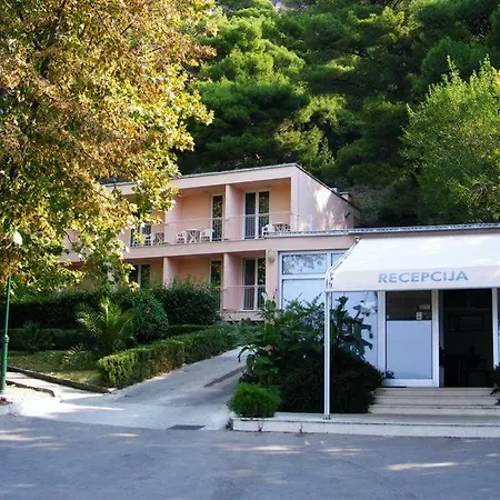 Hotel Tourist Settlement Brzet