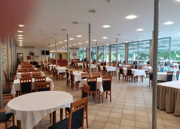 Hotel Tourist Settlement Brzet