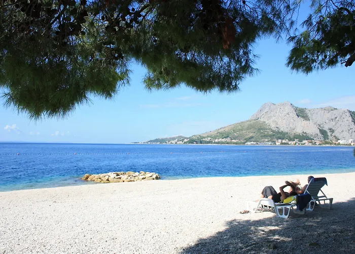 Tourist Settlement Brzet 3*
