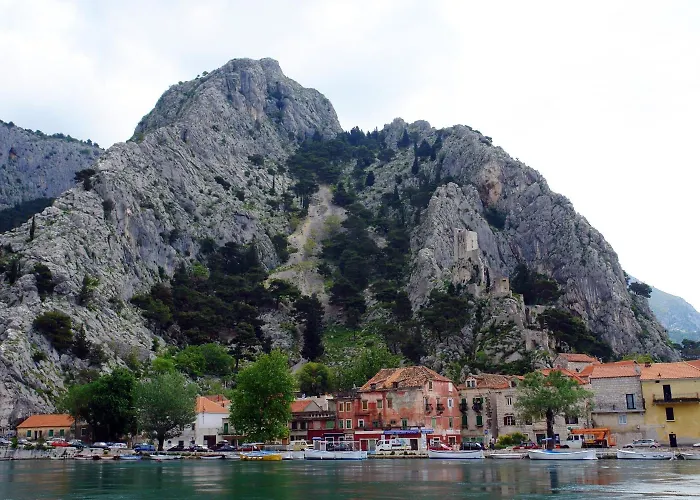 Hotel Tourist Settlement Brzet 3*